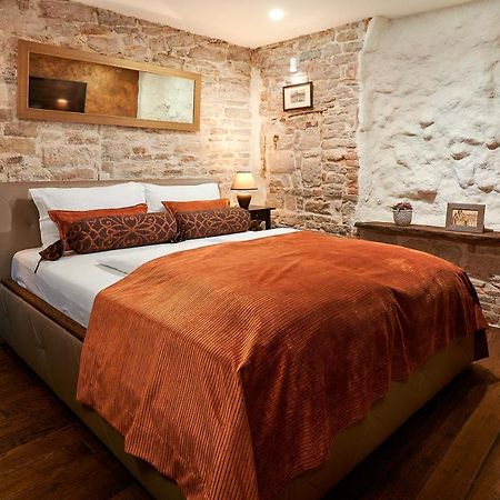 Rustic Apartments Sv Frane In The Old Town Šibenik Kültér fotó