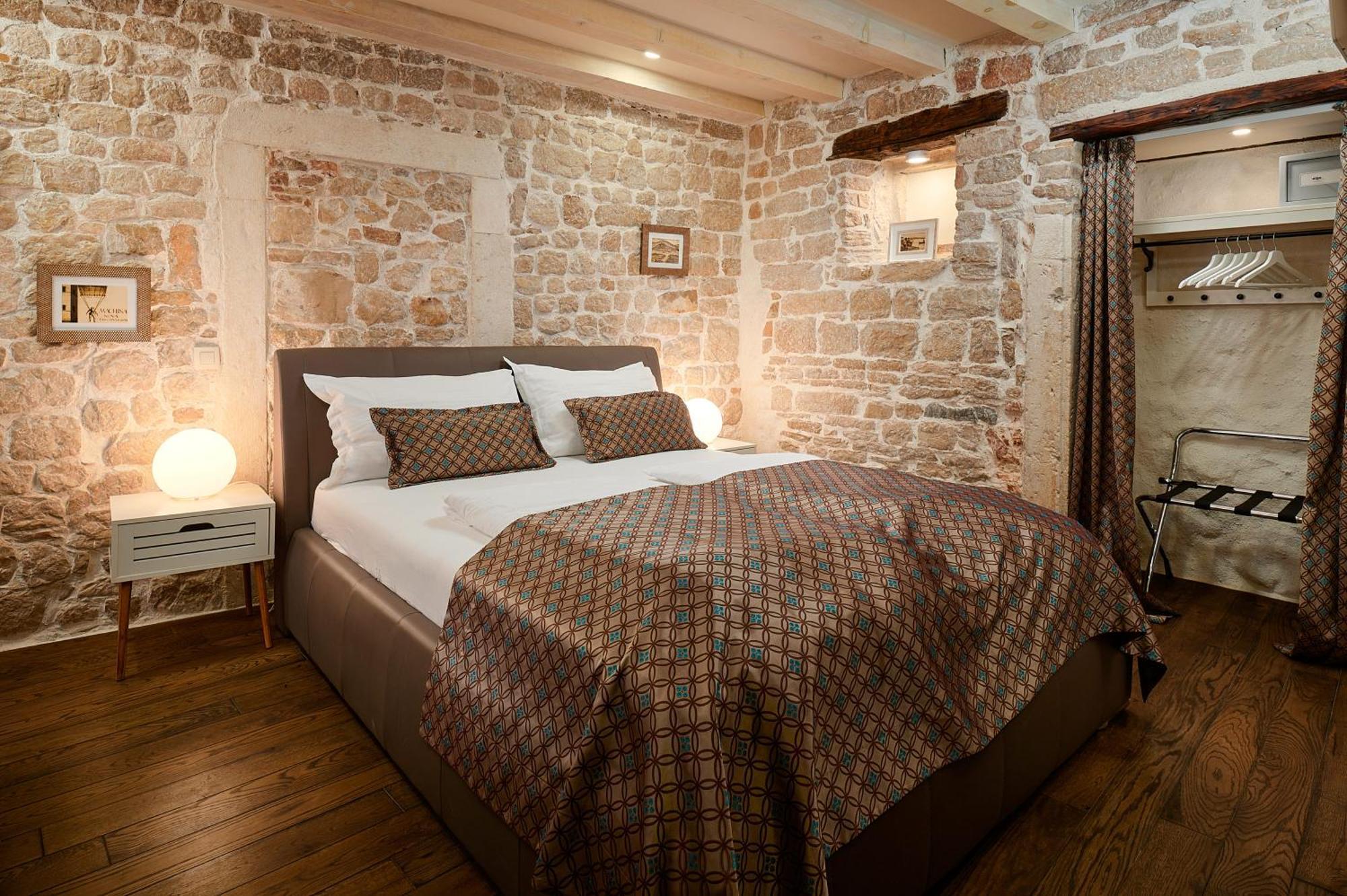 Rustic Apartments Sv Frane In The Old Town Šibenik Kültér fotó