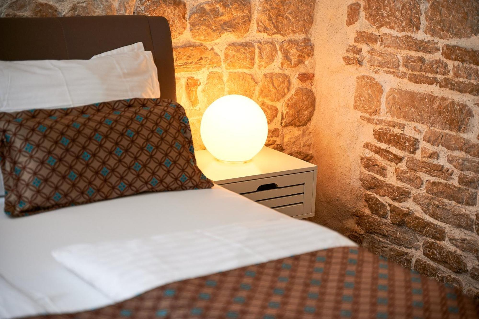 Rustic Apartments Sv Frane In The Old Town Šibenik Kültér fotó