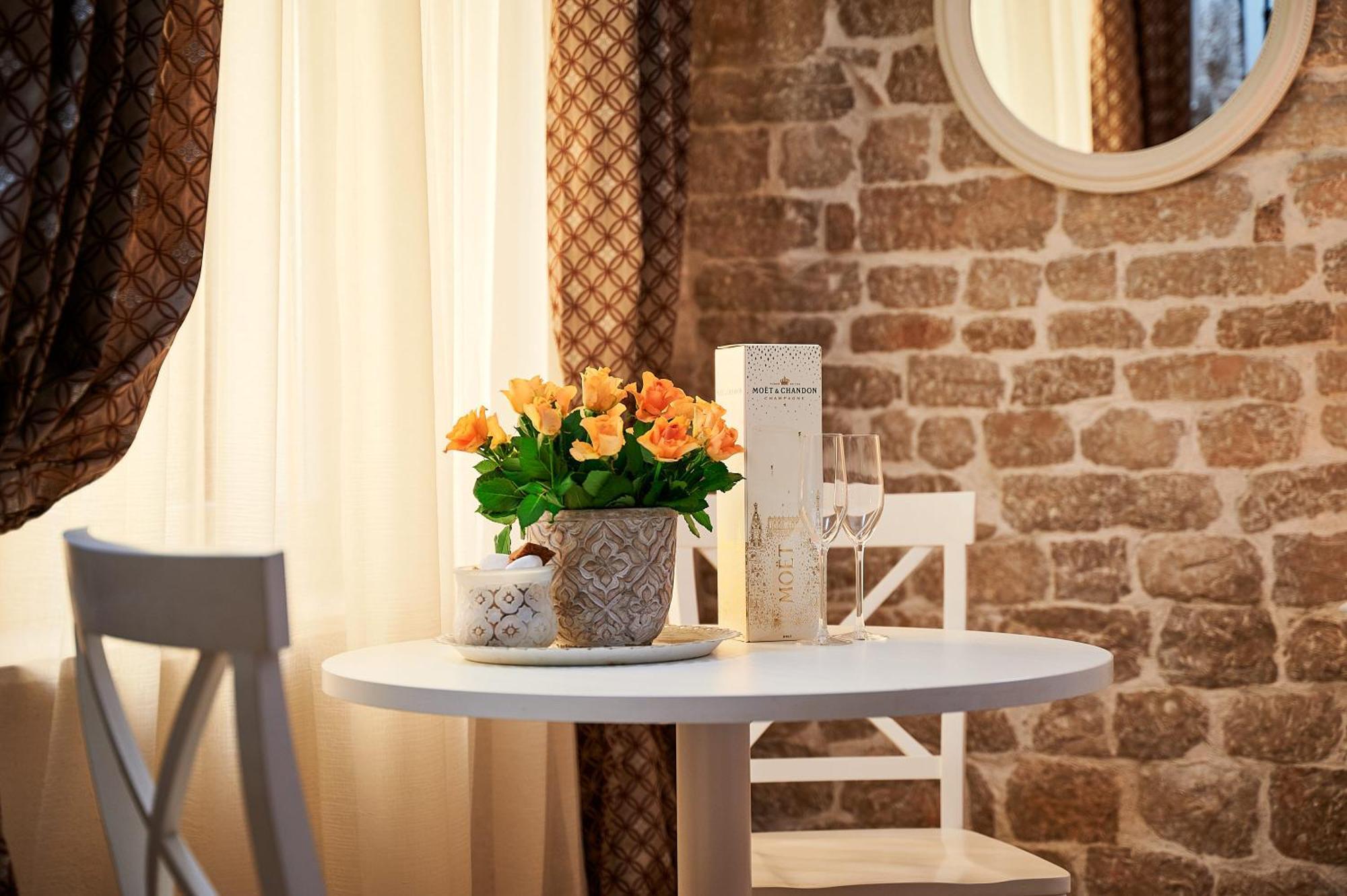 Rustic Apartments Sv Frane In The Old Town Šibenik Kültér fotó