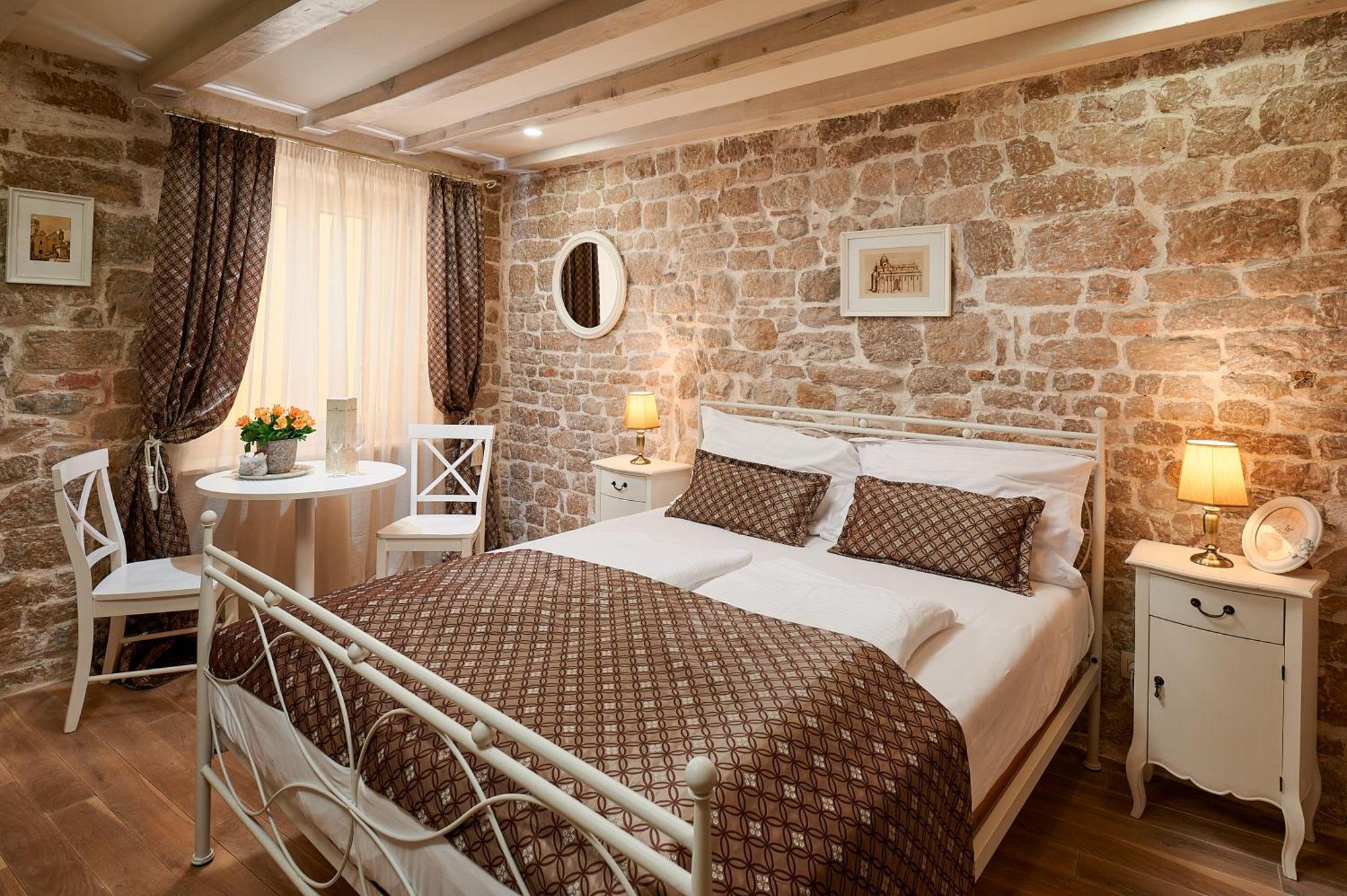Rustic Apartments Sv Frane In The Old Town Šibenik Kültér fotó